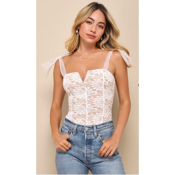 Lulus New! White Beige Lace Tie-Strap Bodysuit Sleeveless Sexy Going Out Date M - Picture 1 of 6